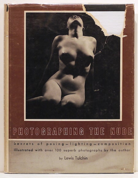 Item #2951 Photographing the Nude. Lewis Tulchin.