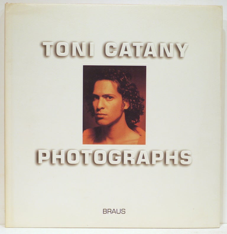 Item #4443 Photographs. Toni Catany.